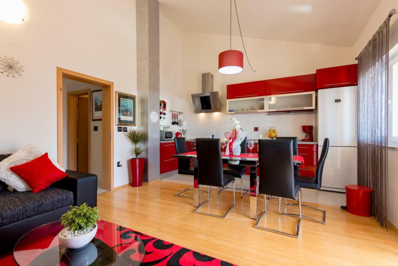 Apartment Ina Pula